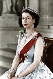 Read cnn's fast facts about queen elizabeth ii and learn more about the queen of the united kingdom and other commonwealth realms. Queen Elizabeth Ii Ihr Leben Und Ihr Stil In Bildern Vogue Germany