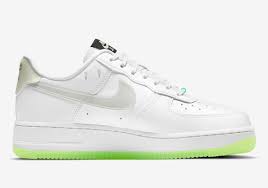 Nike air force 1 high have a nike day. Nike Air Force 1 Have A Nike Day Release Date Sneakernews Com