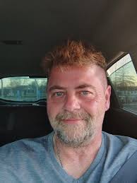 Are there single ladies in West Virginia?