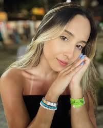 um pouco da nossa primeira noite em porto ✨ ao lado do meu amor, que  delícia é viver a vida do seu lado 🥹❤️ @thuraaraujo