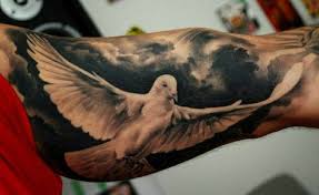 Tauben Tattoo Designs Und Ideen Tattoos Zenideen Tauben Tattoo Friedenstaube Tattoo Tattoo Designs