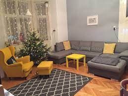 Living Room Grey Yellow Livingroom Rug Armchair Ikea Moemax Couch Ikea Oturma Odasi Oturma Odasi Tasarimlari Oturma Odasi Dekorasyonu