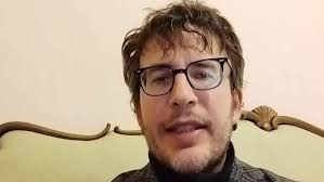 DIEGO FUSARO: Storia del rider felice di pedalare 50 km per una consegna.  Ideologia allo stato puro!