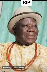 Can we fake dating for 2weeks And see who catches feelings first🌚🌚🌚🤝 Dm  each other and exchange contact. And if nah me DM me