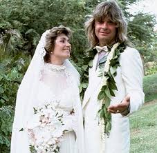 Superado o divórcio, clara de sousa foi vista, algum tempo depois, na companhia do empresário ricardo oliveira, o actual namorado de cláudia jacques. Sharon Osbourne Faz Declaracao De Amor A Ozzy No 38Âº Aniversario De Casamento