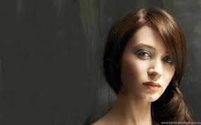 Feel free to send us your emily blunt wallpaper, we will select the best ones and publish them on this page. Emily Blunt Hd Wallpapers Hd Wallpapers Of Emily Blunt Page 1 Desktop Background