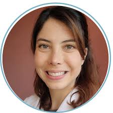 DRA. JULIA MAIA ROCHA DE CARVALHO