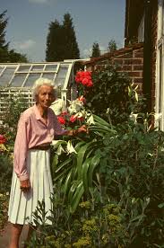 How can i contact frances perry house? Frances Perry Vmh The Biking Gardener