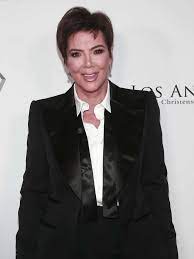 = p shoutout to brian cairns for making the chest armor, by the time i got to make this skin. Strahlende Haut Mit Kris Jenner Schon Funf Jahre An Hautpflege Gearbeitet