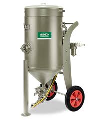 The base of this soup is your regular chicken soup.but adding little meatballs, pasta & grated parmesan cheese to the broth when serving gives it a rich delicious italian flavor. Scwb 2452 Blast Pot 200 Liter Clemco Pressure Blast Pot