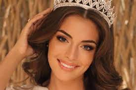 Et pour cela, elle a décidé de s'inspirer de deux anciennes reines. Qui Est Lara Gautier Communicante Miss Cote D Azur 2020 Photos