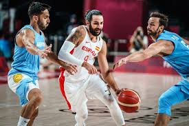 The designs include three sizes each round, square and oval baskets, a textured tote and a round pet bed. Jo L Espagne Maitrise L Argentine Et Rejoint La Slovenie En Quarts De Finale Basket Europe