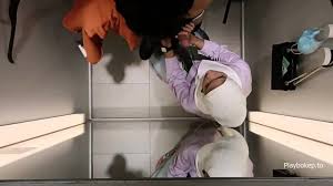 Hijabers ngentot di fitting room