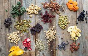 Trail mixes can easily add calories to your day. Best Homemade Trail Mix 7 Simple And Yummy Diy Recipes Greenbelly Meals