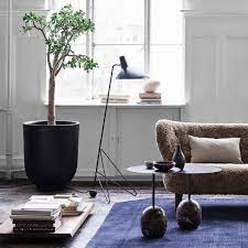 Featuring the regular sofa and cube accent tables, cushions shown in sunbrella ® natural slipcovers. Little Petra Vb2 Sofa Von Tradition Connox