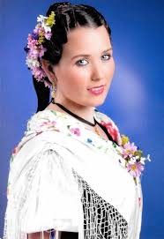 Reina y Damas Mayores 2012