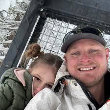 Today's pow turn 🏂 brought to you by Jeremy Jones 🙌 🎥 Shot today by Tim  Manning