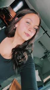 Madison Knopp's Instagram, Twitter & Facebook