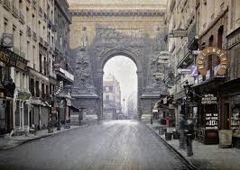 Le Faubourg Et La Porte Saint Denis Paris Juillet 1914 Autochrome De Stephane Passet Inv A 7 499 C Musee Albert Kahn Old Paris Paris Photos Saint Denis