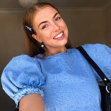 Leila Pike's Instagram, Twitter & Facebook