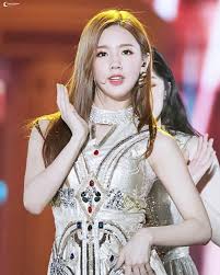 Miyeon G Idle 181201 Melon Music Awards Soyeon Kpop Feminino Btob Cube entertainment (큐브엔터테인먼트) is a south korean music label and entertainment company headquartered in seoul, south korea. miyeon g idle 181201 melon music