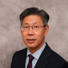 Robert Kim's Instagram, Twitter & Facebook