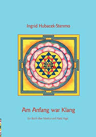 During the olden days in india, nalanda vidya dham there were huge texts and scriptures in form of mantras which the student. Mantra Durch Singen Beim Yoga Energie Fliessen Lassen Evidero