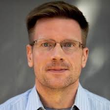 Michael Bond (@HelloMrBond)