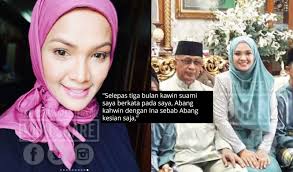 Actress, entreprenuer and a mother of four #pulutkuningrendangzz whatsapp only 0193034622, 0176600914. Abang Kahwin Dengan Ina Sebab Abang Kesian Sahaja Zarina Zainuddin Bongkar Puncanya Jadi Isteri Kedua Kaki Share