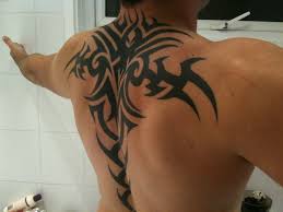 Tatouage Tribal Dos Femme