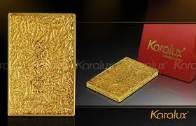 It's also one of the most affordable business card holders on this list, which makes it a perfect gift for clients and coworkers. Gold Plated Business Cards Holders Flower
