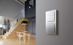 In acceptance of the award, the zveh stated that, receiving the knx publicity award shows us that our house of smart living is a convincing concept. Gira Knx Tastsensor 3 Wohnkomfort Nach Wunsch Steuern