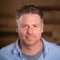 Lori Lowrey's Instagram, Twitter & Facebook