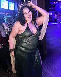 Layla Abdullah (@burstoflay) • Instagram photos and videos