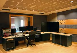 En la calle jesús del gran poder se encuentra este coqueto estudio. Estudios De Grabacion En Sevilla Cartuja Center Cite
