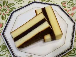 Siberia Is A Japanese Cake Made Of Bean Jam And Sponge Cake Kasutera It Became Famous Since It Has Come Out On The Ghibli S Animation Film Recette