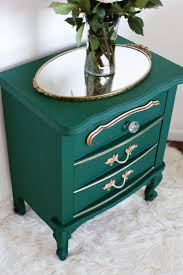 Nightstand Small Table Makeover With Amsterdam Green Chalk Paint And Gold Painted Furniture Bedside Table Makeover Furniture Makeover Gold Painted Furniture