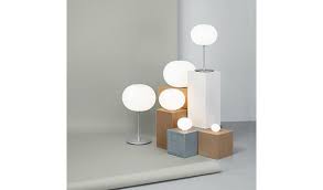 Part of the wider glo ball collection including floor lamps, ceiling and wall lights, designed. Flos Glo Ball Tischleuchte Shop I Design Bestseller De