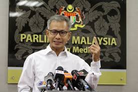 Former attorney general tan sri mohamed apandi ali has been appointed an umno supreme council member. Tan Sri Apandi Ali Roketkini Com