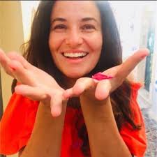 What contributes to social class inequalities in the classroom?