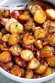 Pommes De Terre Au Parmesan Au Beurre A L Ail Roti Parmesan Kartoffeln Rezepte Parmesan Bratkartoffeln