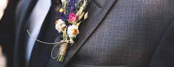 Ecco qui di seguito qualche suggerimento da cui prendere spunto per delle belle frasi con le quali potrete augurare buon anniversario di matrimonio al vostro partner o a qualsiasi altra persona a voi cara. 25 Frasi Per L Anniversario Di Matrimonio Per Il Marito Frasiperte It