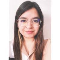 Lizette Rivas's Instagram, Twitter & Facebook