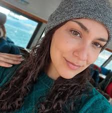 Pastel de papa, hongos y huevos de campo Hacer bien un puré de papas. Sin  grumos, bien condimentado, enriquecido con manteca y leche. Poner en  cazuelas de barro. Saltear sus hongos favoritos