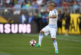 Só quando o vir a jogar pelo fc porto é que acredito !! Tribuna Expresso Maxi Pereira Quero Ficar Mais Um Ano No Fc Porto E Ja Disse Ao Treinador Que O Dinheiro Nao E Um Problema