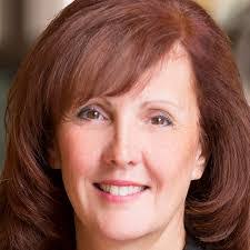 Kim Lueck's Instagram, Twitter & Facebook