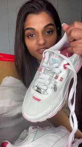 Definatley the cutest pair of sneakers I own! 😭💖 #tiktoksa #sandycorn  #sneakers #sneakerhead #puma #pumasouthafrica