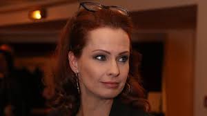 Dobó kapitánysága alatt folytatódott a vár. Dobo Kata 19 Evesen Nlc Hu