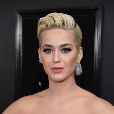 While kylie jenner dabbles in wigs and extensions to distance herself from the real kylie jenner, katy perry, casual iowa rally attendee , has a far simpler explanation for. What Is Katy Perry S Natural Hair Color Popsugar Beauty