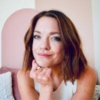 Jessica Mcqueen's Instagram, Twitter & Facebook